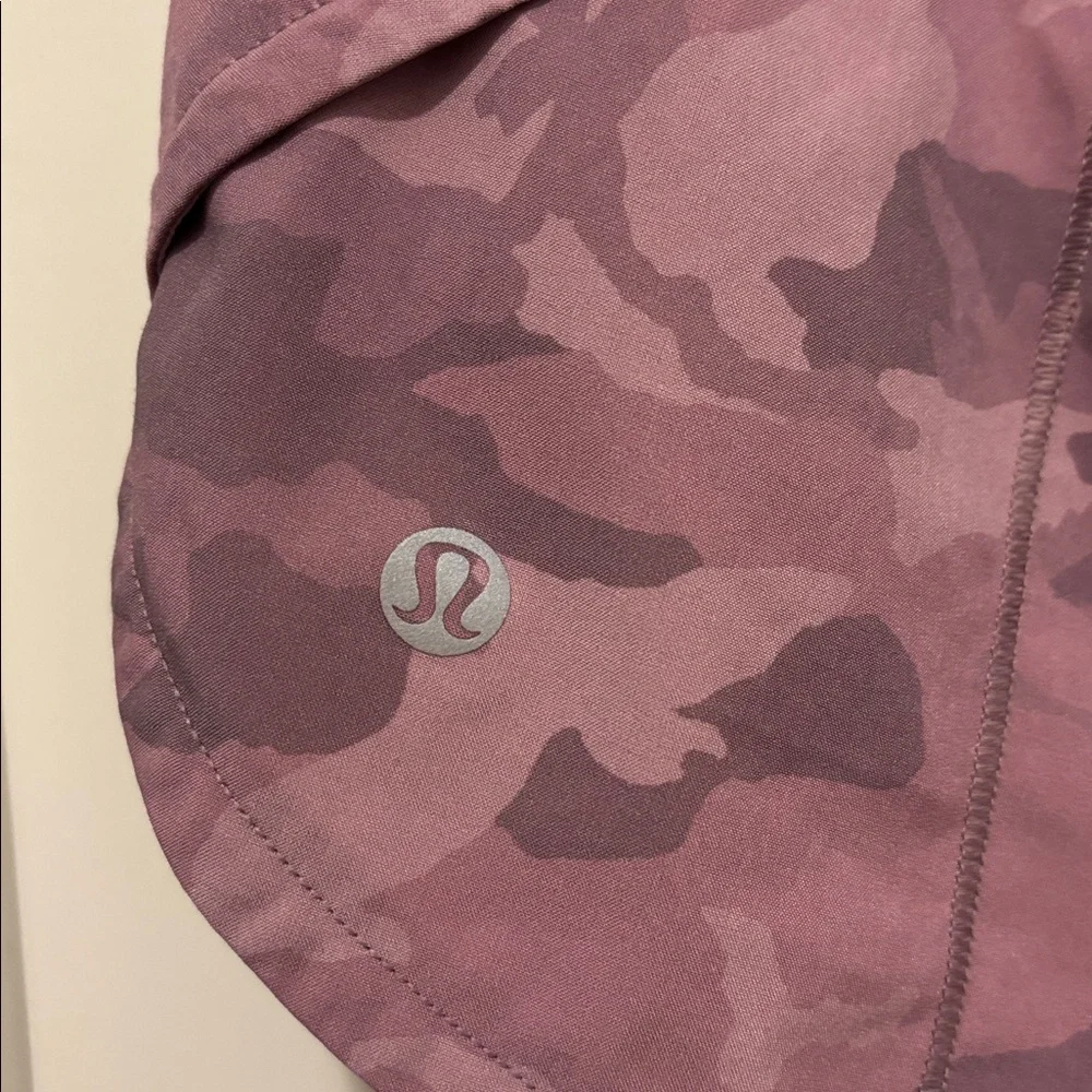Lululemon Speed Up Short 4” Lined MR Incognito Camo Pink Taupe - Picture 3 of 5